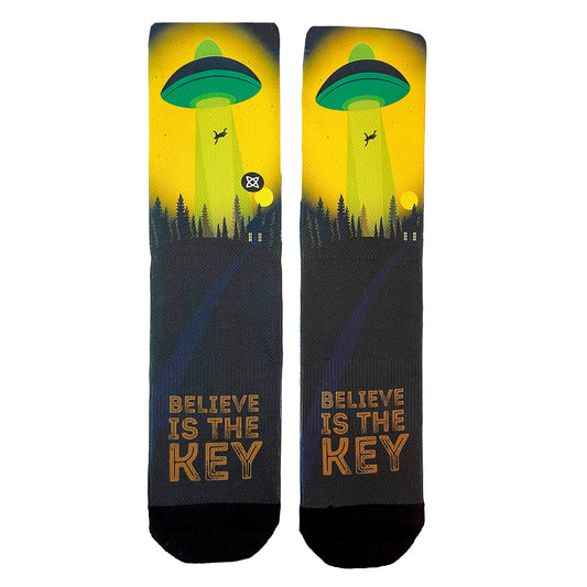 Calcetines Ufo "Creer es la Clave"